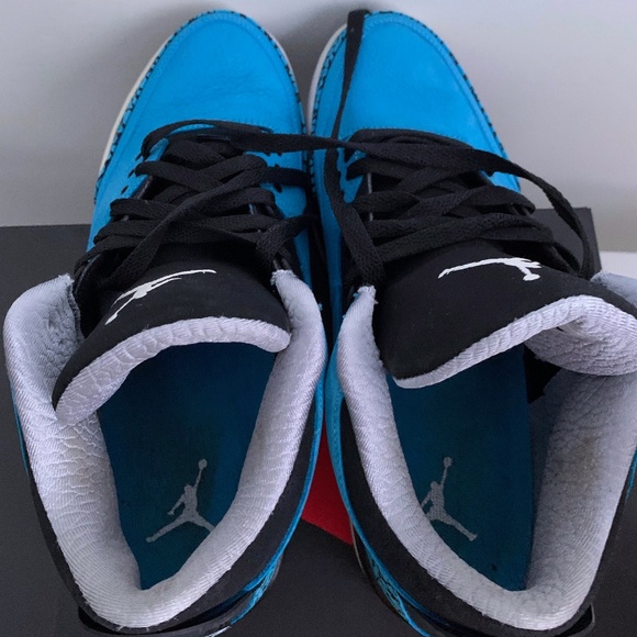 Jordan 3 Retro Powder Blue - Picture 6 of 8